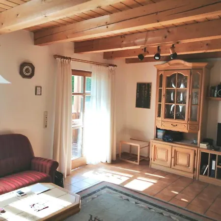 Haus-am-wald Сasa de vacaciones *